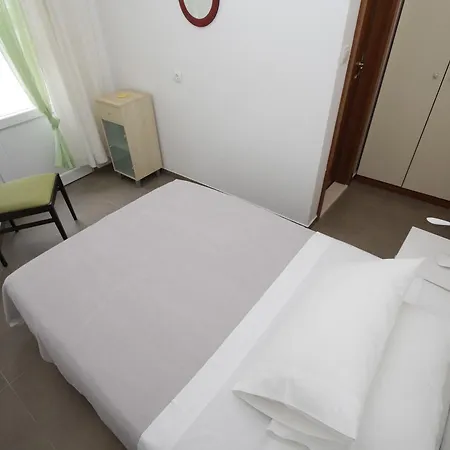 Apartment Cizmic Baska Voda